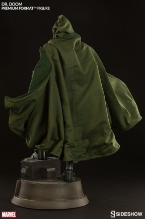 Sideshow Collectibles Dr. Doom Exclusive Premium Format Figure - Thumbnail