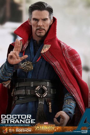 Hot Toys - Dr. Strange Infinity War Sixth Scale Figure