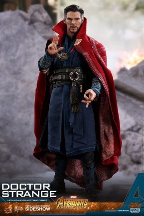 Dr. Strange Infinity War Sixth Scale Figure - Thumbnail