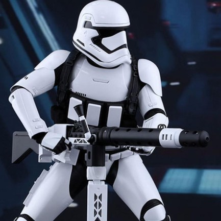 Hot Toys - Hot Toys First Order Heavy Gunner Stormtrooper Sixth Scale Figure