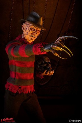 Sideshow Collectibles - Freddy Krueger Premium Format Figure