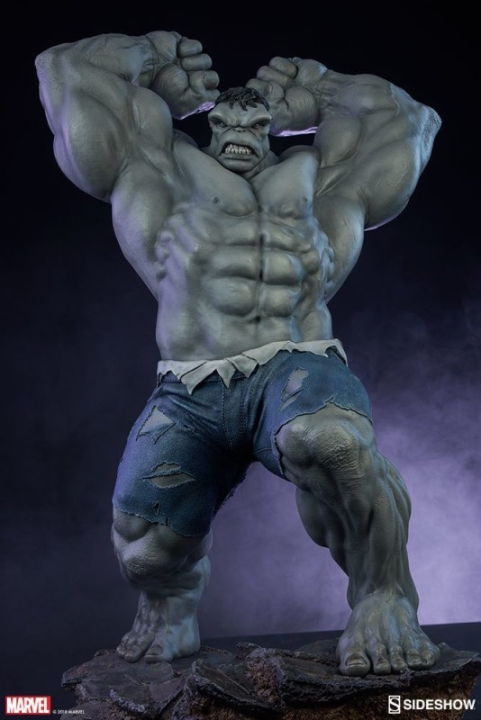 Grey Hulk Statue by Sideshow Collectibles Avengers Assemble