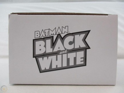 Harley Quinn Black & White Paul Dini Statue - Thumbnail