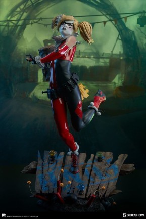 Harley Quinn Premium Format Figure - Thumbnail