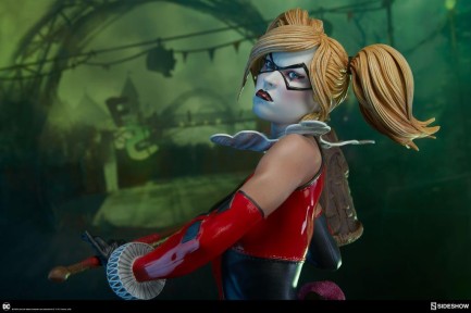 Harley Quinn Premium Format Figure - Thumbnail