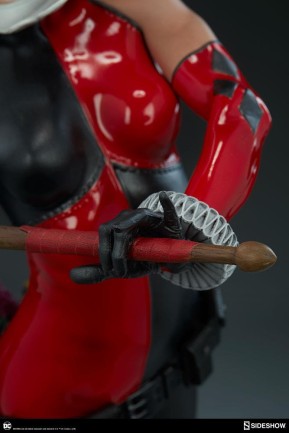 Harley Quinn Premium Format Figure - Thumbnail