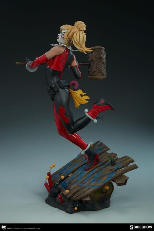 Harley Quinn Premium Format Figure