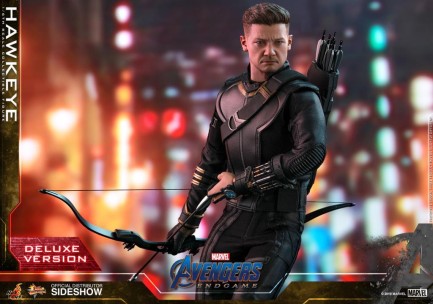 Hot Toys Hawkeye (Deluxe Version) Sixth Scale Figure MMS532 - Thumbnail