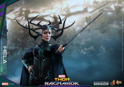 Hela Sixth Scale Figure - Thumbnail