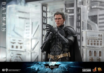 Hot Toys Batman The Dark Knight Rises DX 19 Deluxe Series Sixth Scale Figure 907401 - Thumbnail