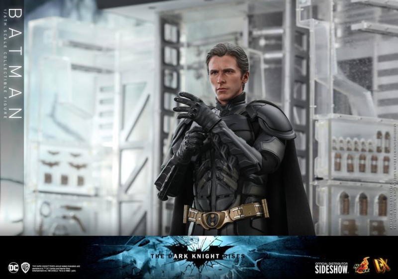 Hot Toys Batman The Dark Knight Rises DX 19 Deluxe Series Sixth Scale Figure 907401