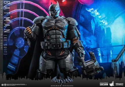 Hot Toys Batman (XE Suit) Sixth Scale Figure - 908863 - DC Comics / Arkham Origins - VGM52 - Thumbnail