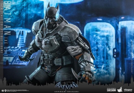 Hot Toys Batman (XE Suit) Sixth Scale Figure - 908863 - DC Comics / Arkham Origins - VGM52 - Thumbnail