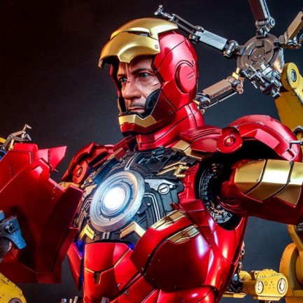 Hot Toys - Hot Toys Iron Man Mark IV With Suit-Up Gantry Quarter Scale Figure Set - 9101212 QS21 - Marvel Comics / Iron Man (ÖN SİPARİŞ)