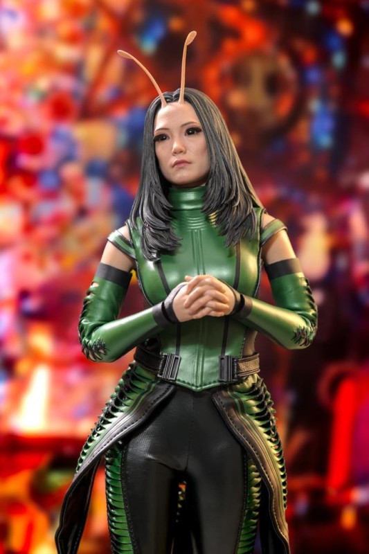 Hot Toys Mantis Sixth Scale Figure 904933 TMS094 Marvel Comics / GOTG Guardians Of The Galaxy Holiday Special