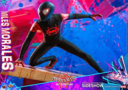 Hot Toys Miles Morales (Spider-Verse) Sixth Scale Figure 906026 MMS567 - Marvel Comics / Into the Spider-Verse - Thumbnail