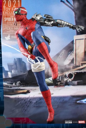 Hot Toys Spider-Man (Cyborg Spider-Man Suit) Exclusive Sixth Scale Figure VGM51 908810 - Thumbnail
