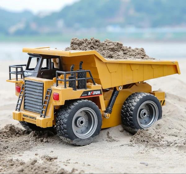HUINA 1534 1/18 Yüksek Kalite RC Model Damperli Kamyon Uzaktan Kumandalı Çok Fonksiyonlu İş Makinası - 2.4G Kumanda & Işıklı