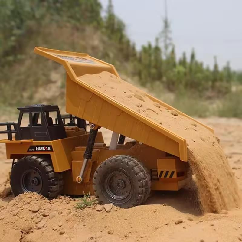 HUINA 1534 1/18 Yüksek Kalite RC Model Damperli Kamyon Uzaktan Kumandalı Çok Fonksiyonlu İş Makinası - 2.4G Kumanda & Işıklı