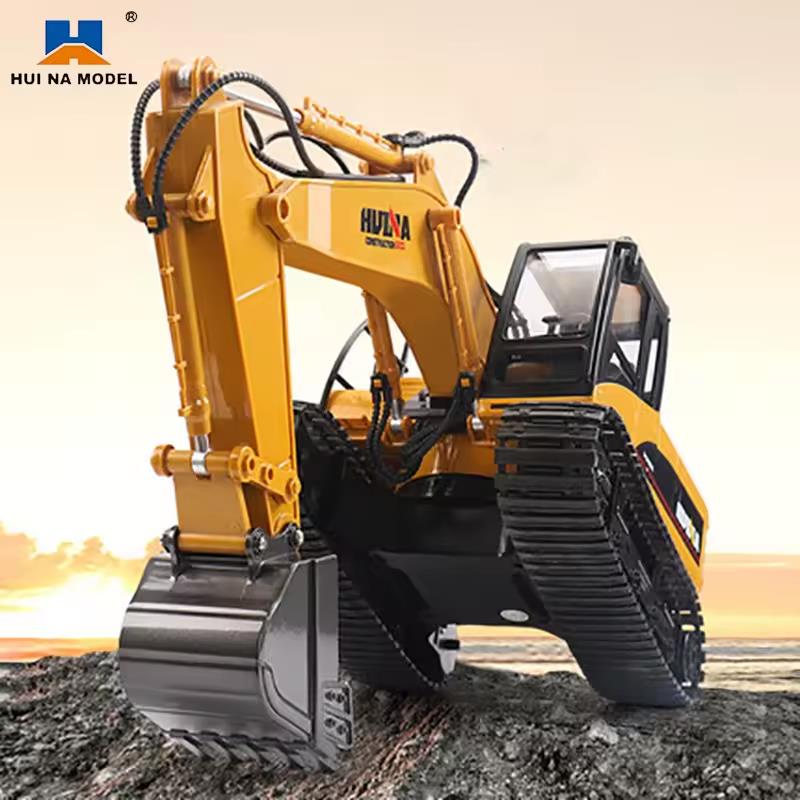HUINA 1535 1/14 Yüksek Kalite 15CH RC Model Ekskavatör Kepçe Kazıcı Uzaktan Kumandalı İş Makinesi - 2.4G Sesli&Işıklı