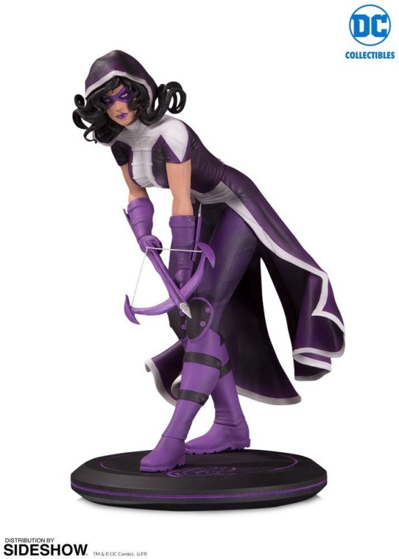 Huntress Statue DC Cover Girls by Joëlle Jones