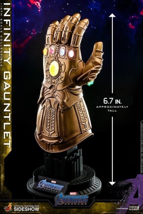 Infinity Gauntlet Quarter Scale Figure - Thumbnail