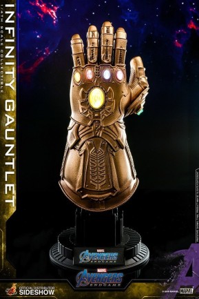 Infinity Gauntlet Quarter Scale Figure - Thumbnail