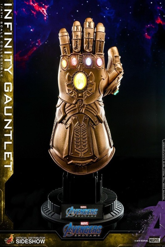 Infinity Gauntlet Quarter Scale Figure