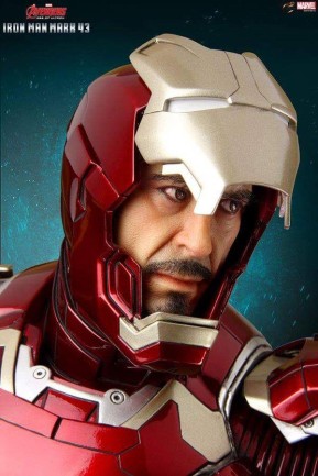 Iron Man Mark 43 1/3 Maquette - Thumbnail