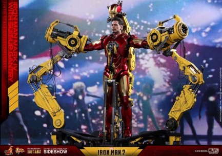 Iron Man Mark IV with Suit-Up Gantry Diecast Sixth Scale Figure Set - Thumbnail