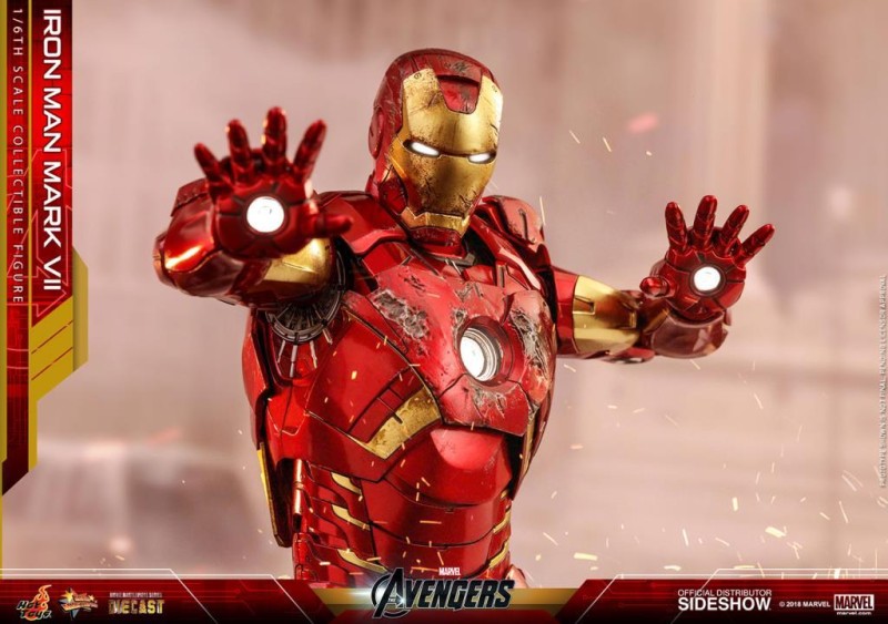 Hot Toys Iron Man Mark VII Diecest Sixth Scale Figure MMS500