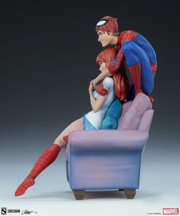 Sideshow Collectibles JSC Spider-Man and Mary Jane Maquette - Thumbnail