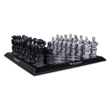 Justice League Chess Set - Thumbnail