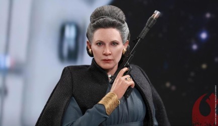 Leia Organa Episode VIII Sixth Scale Figure - Thumbnail