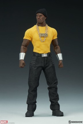 Luke Cage Sixth Scale Figure - Thumbnail