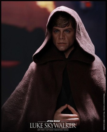 Luke Skywalker Black Outfit Sixth Scale Figure - Thumbnail