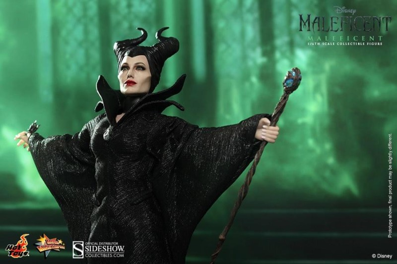 Hot Toys Maleficent Sixth Scale Figure