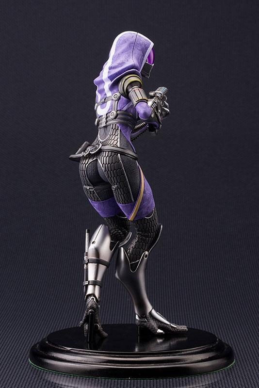 Mass Effect Bishoujo Statue