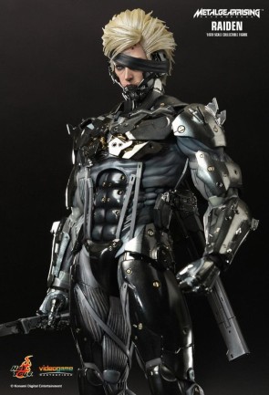 Metal Gear Rising : Revengeance Raiden Sixth Scale Figure - Thumbnail