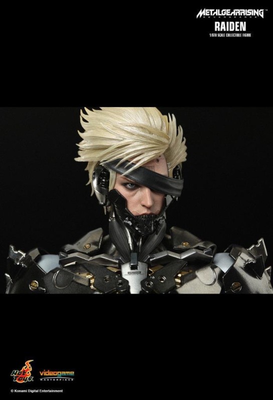 Metal Gear Rising : Revengeance Raiden Sixth Scale Figure