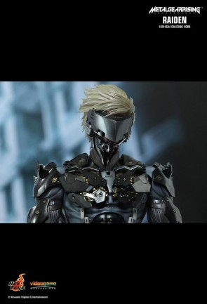 Metal Gear Rising : Revengeance Raiden Sixth Scale Figure - Thumbnail