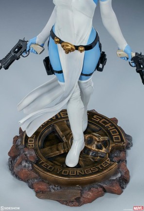 Mystique Premium Format Figure - Thumbnail