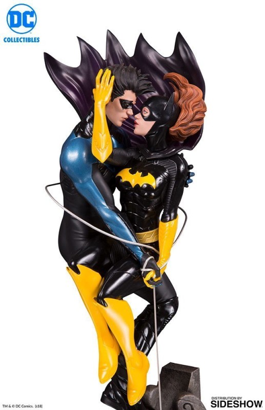 Nightwing and Batgirl Statue by DC Collectibles