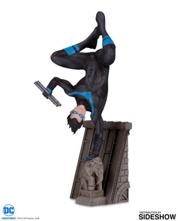 Dc Collectibles - Nightwing Bat Family Statue Nightwing Multi-Part Statue