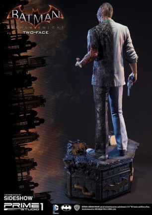 Prime 1 Studio Two-Face ( Harvey Dent ) A.K Exclusive Statue - Thumbnail