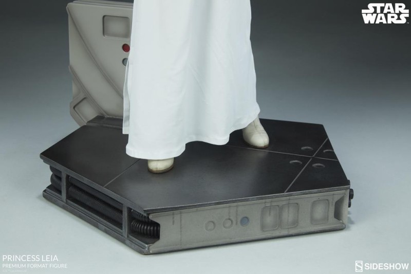 Princess Leia Premium Format Figure