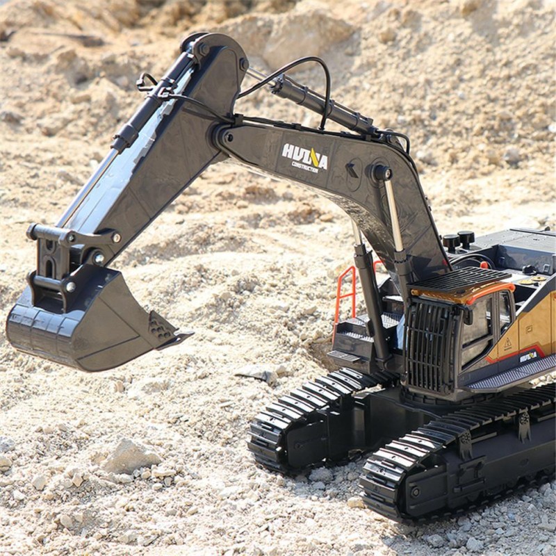 HUINA 1592 1/14 Yüksek Kalite 22CH Profesyonel RC Uzaktan Kumandalı İş Makinesi Metal Kepçeli Ekskavatör Kazıcı Excavator İnşaat Aracı - Sesli ve Işıklı