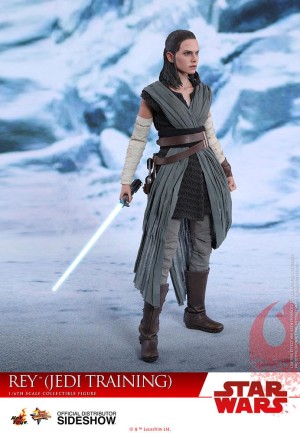 Hot Toys Rey Jedi Training Sixth Scale Figure - Thumbnail