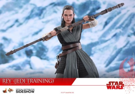 Hot Toys Rey Jedi Training Sixth Scale Figure - Thumbnail