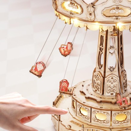 ROKR EA02 Dönme Dolap Müzik Kutusu (Swing Ride) Music Box DIY 3D Wooden Puzzle Maket Model Seti 3D Model Kit Detaylı Dekoratif Hobi Seti Ahşap Maket Hareketli ve Işıklı - Thumbnail